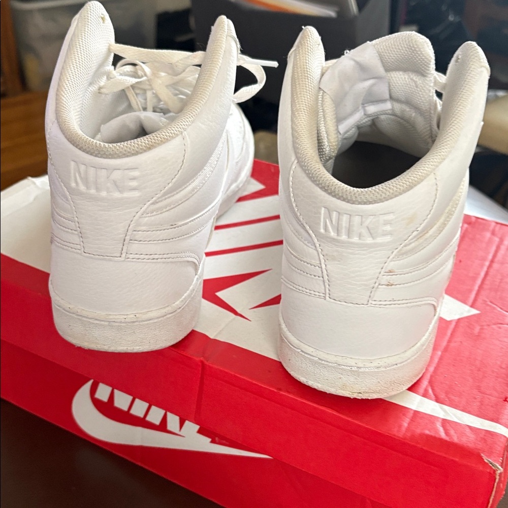 NIKE Men's Court Vision Mid Sneaker White Size 13 like new. Worn 3 times - Picture 5 of 5